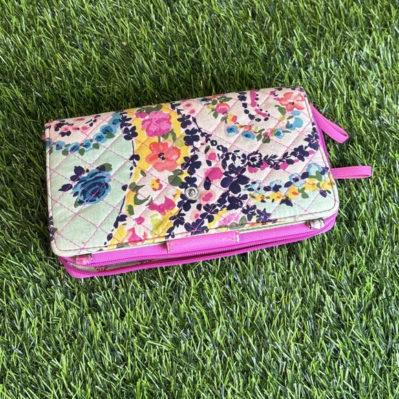 Vera Bradley Floral Quilted Zip Around Wallet Pink Multicolor w/ Wear - Picture 9 of 11
